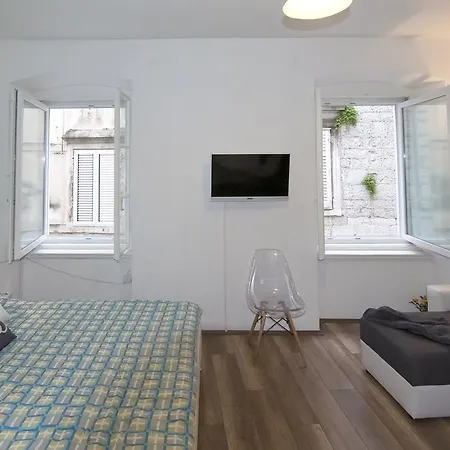 Apartman D2 4u Zára